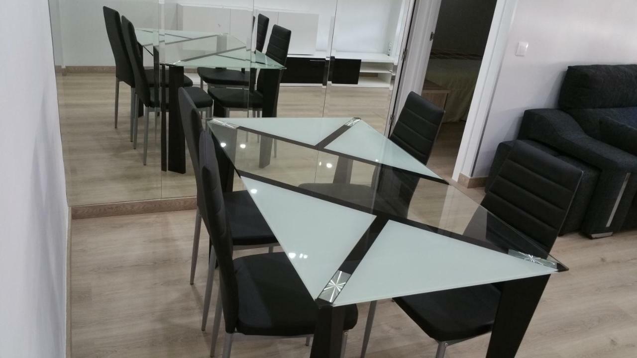 Apartamentos La Vaguada Suites Мадрид Экстерьер фото