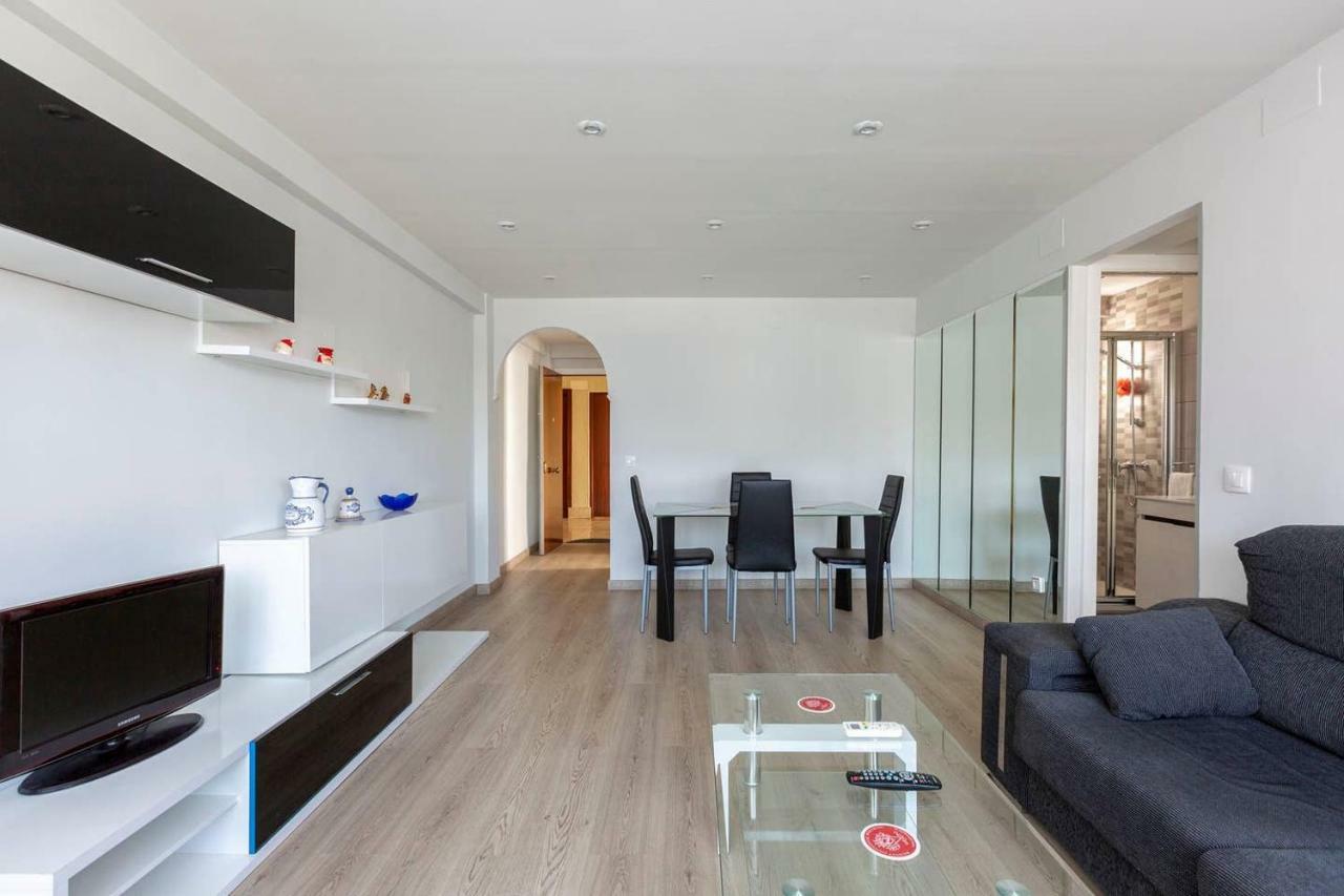 Apartamentos La Vaguada Suites Мадрид Экстерьер фото